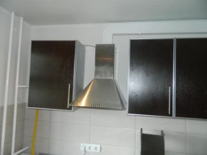 Установка вытяжки на кухне в Волгодонске